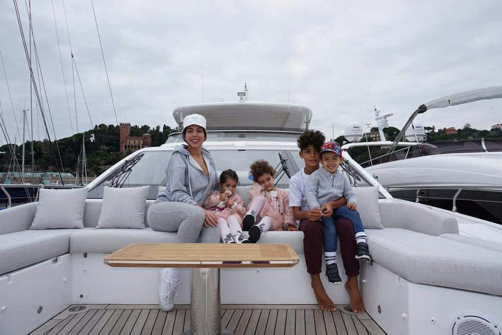 Georgina Rodríguez, Cristiano Ronaldo Jr., Alana Martina dos Santos Aveiro, Eva Maria Dos Santos and Mateo Ronaldo.