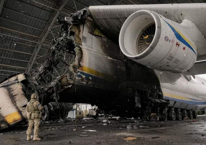 world largest aero plane has been destroyed by Russia  in Ukraine