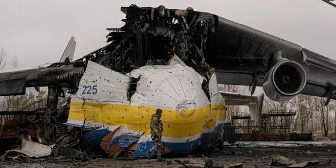 world largest aero plane has been destroyed by Russia  in Ukraine